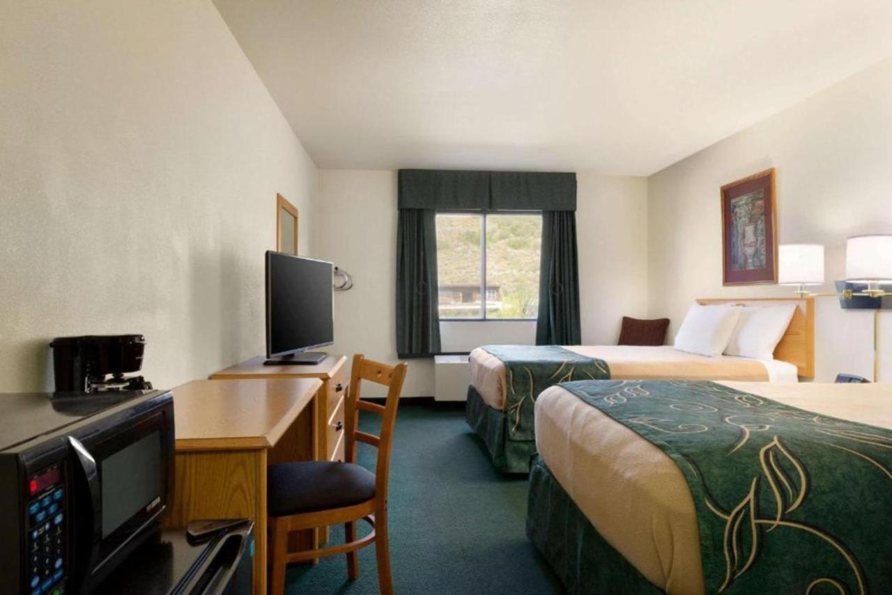 Hotel Travelodge By Wyndham 2*